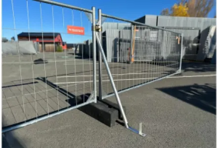 Schoor klein voor lage hekken 120cm